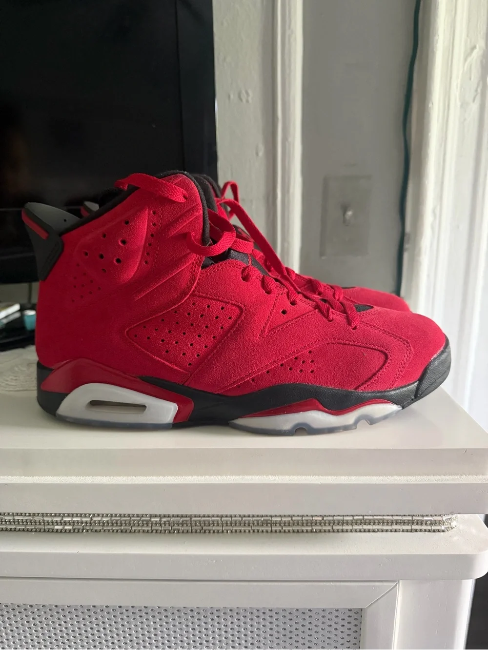Jordan bold red